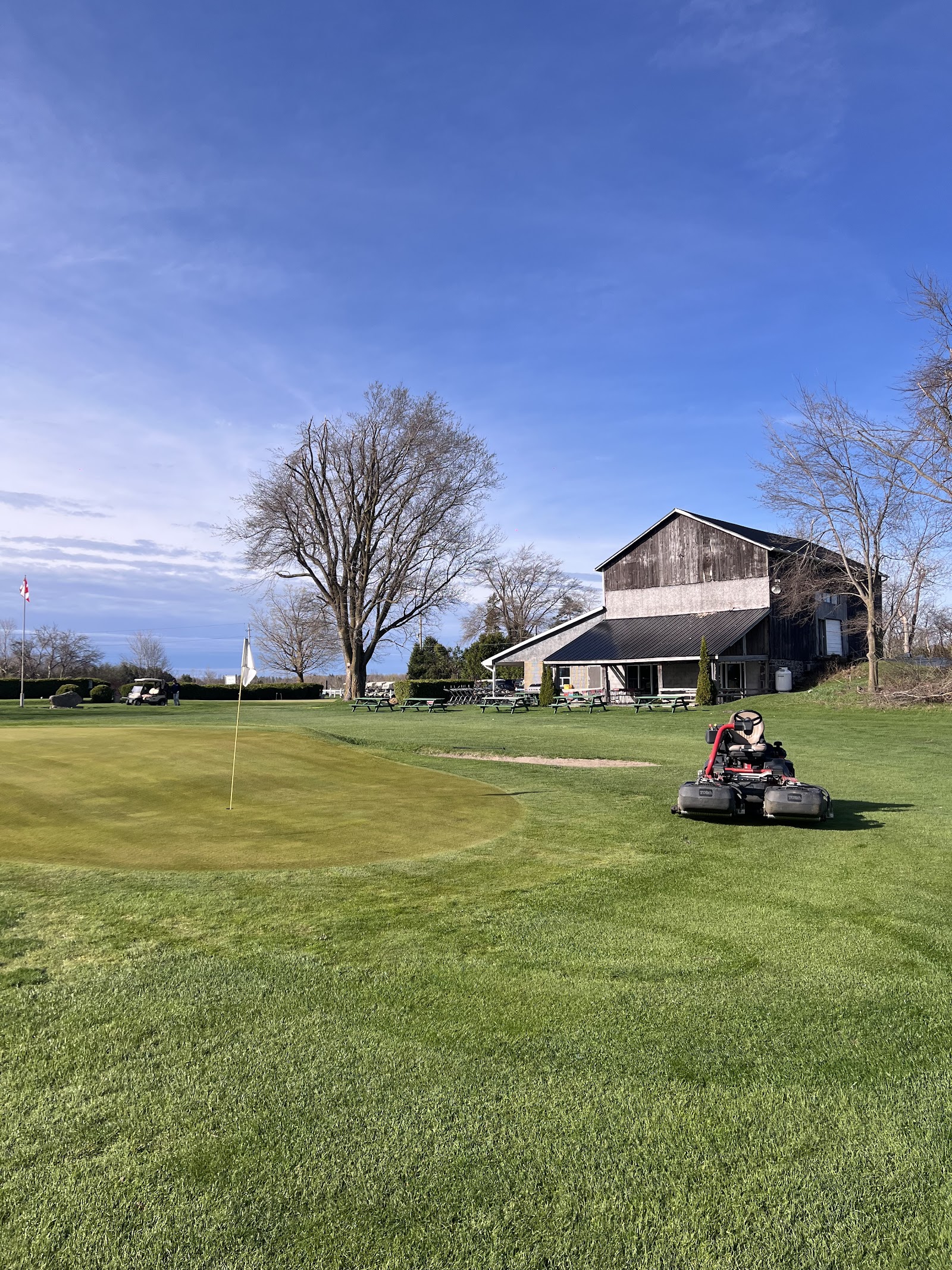 Crestwood Golf Club