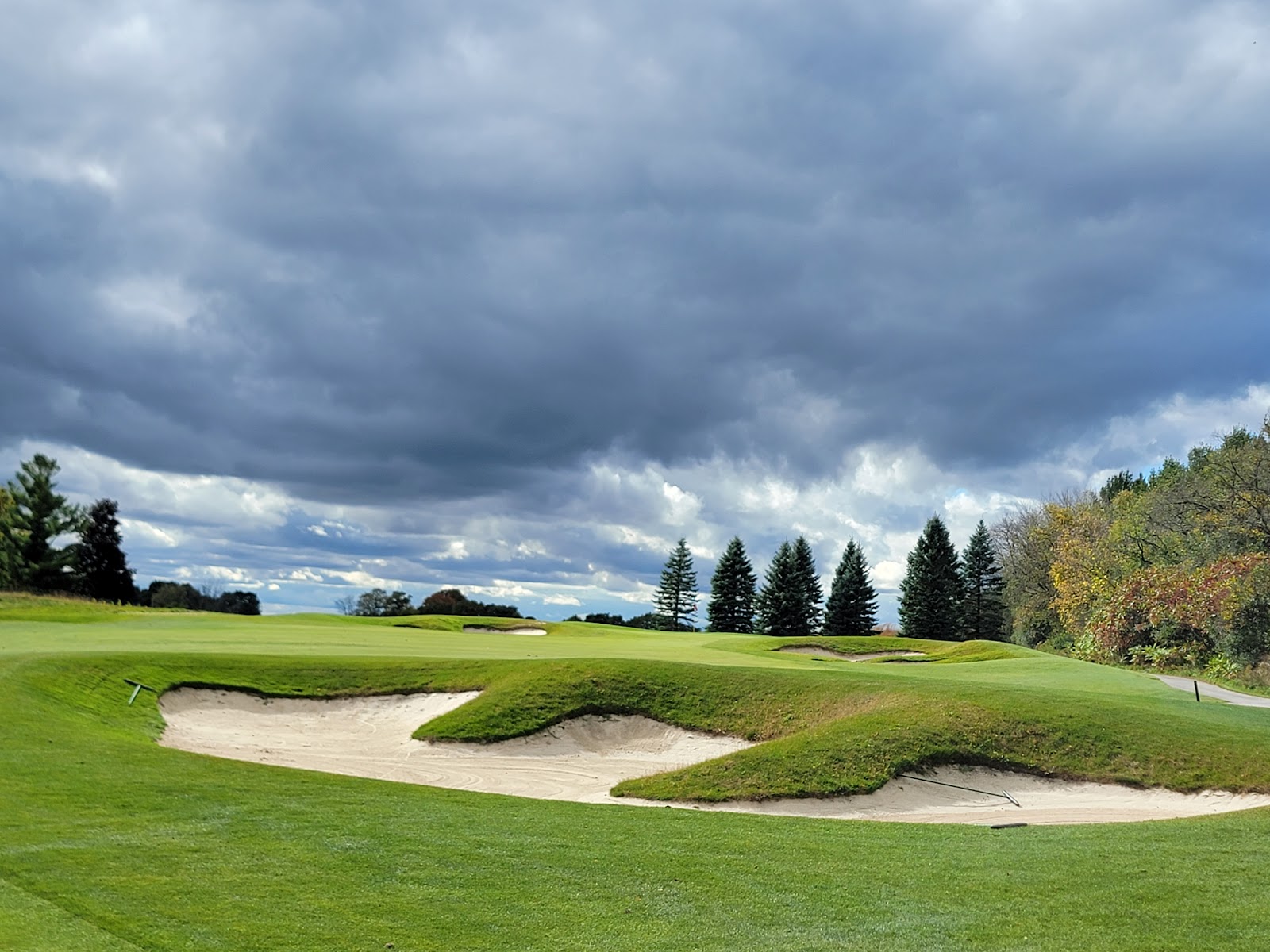 Emerald Hills Golf & Country Club